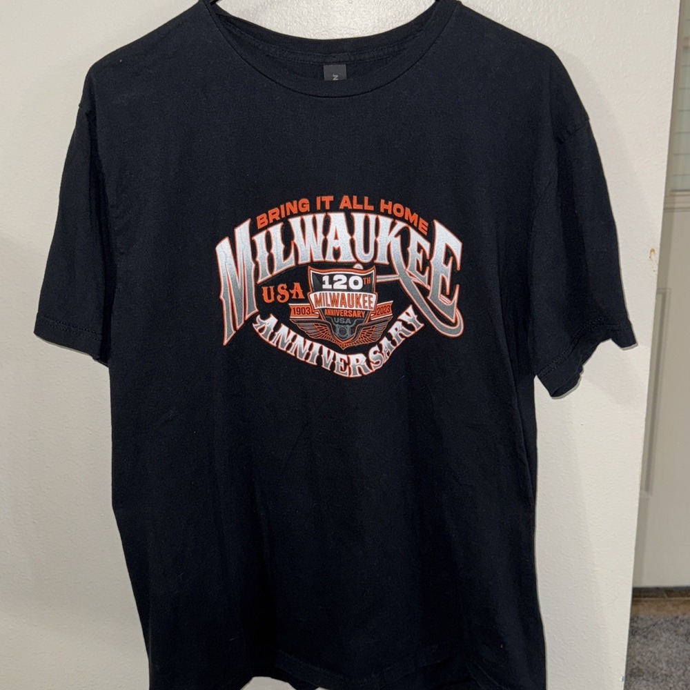 Gilden‎ 120th Milwaukee anniversary men's black T-shirt large